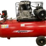 Компрессор поршневой серии FIAC 100.AB360 REMEZA (Белоруссия): 360 л/мин., 10 бар, ресивер 100 л., 2,2 кВт, 380В, габариты без упак. 1150х500х850 мм, 80 кг.