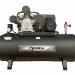 Компрессор поршневой 270.LB75 REMEZA (Белоруссия): 950 л/мин., 10 бар, ресивер 270 л., 5,5 кВт, 380В, габариты без упак. 1650x510x1150 мм, 195 кг.